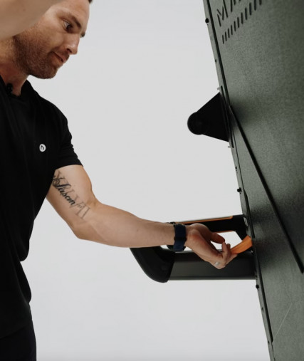 Беговая дорожка складная Matrix TF30XER с сенсорным 10" дисплеем