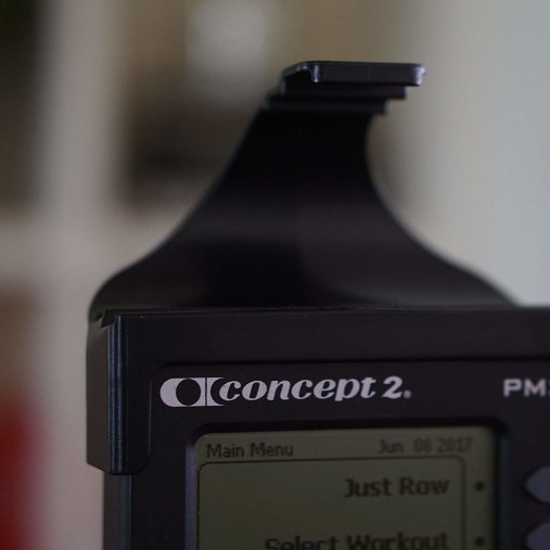 Держатель телефона для гребного тренажера Concept2 для iPhone (без кабеля)